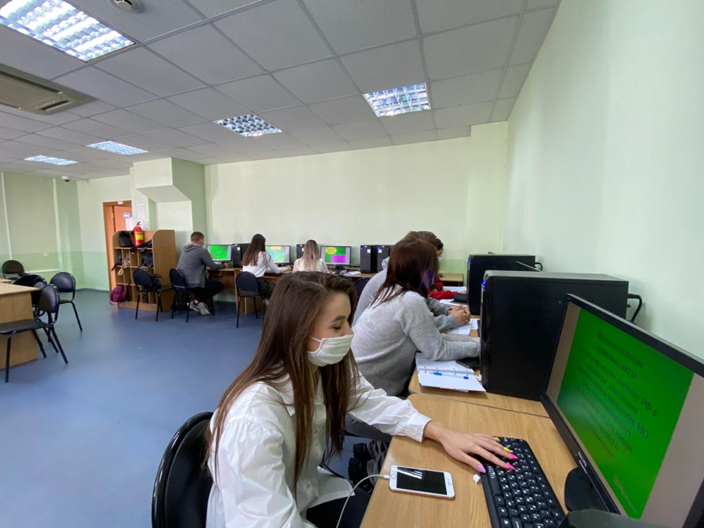 Круглый стол на тему «Благоустройство территории субъекта РФ и рост социального и материального благополучия его жителей